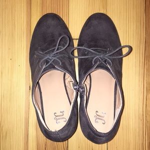Grey suede booties with laces